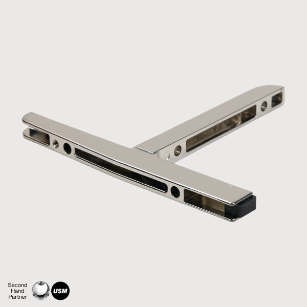 USM Haller Türbefestigung mit Gleiter / T-Winkel