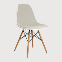Eames Plastic Side Chair DSW mit Vollpolsterung, Weiß